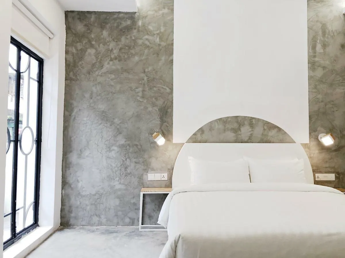 Hood Hostel Yangon