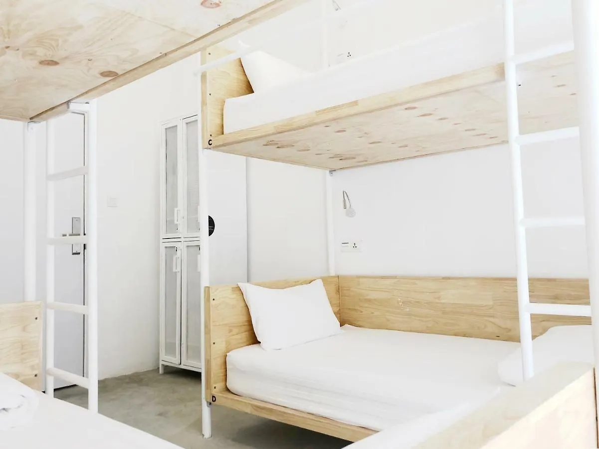 Hood Hostel Yangon