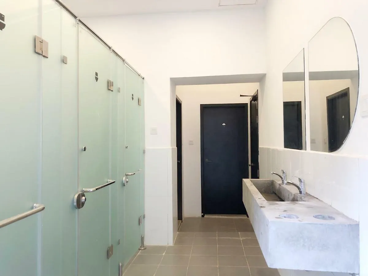 Hood Hostel Yangon