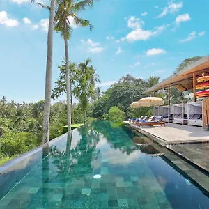 https://kaamala-resort-ubud.ubudhotelsnow.com